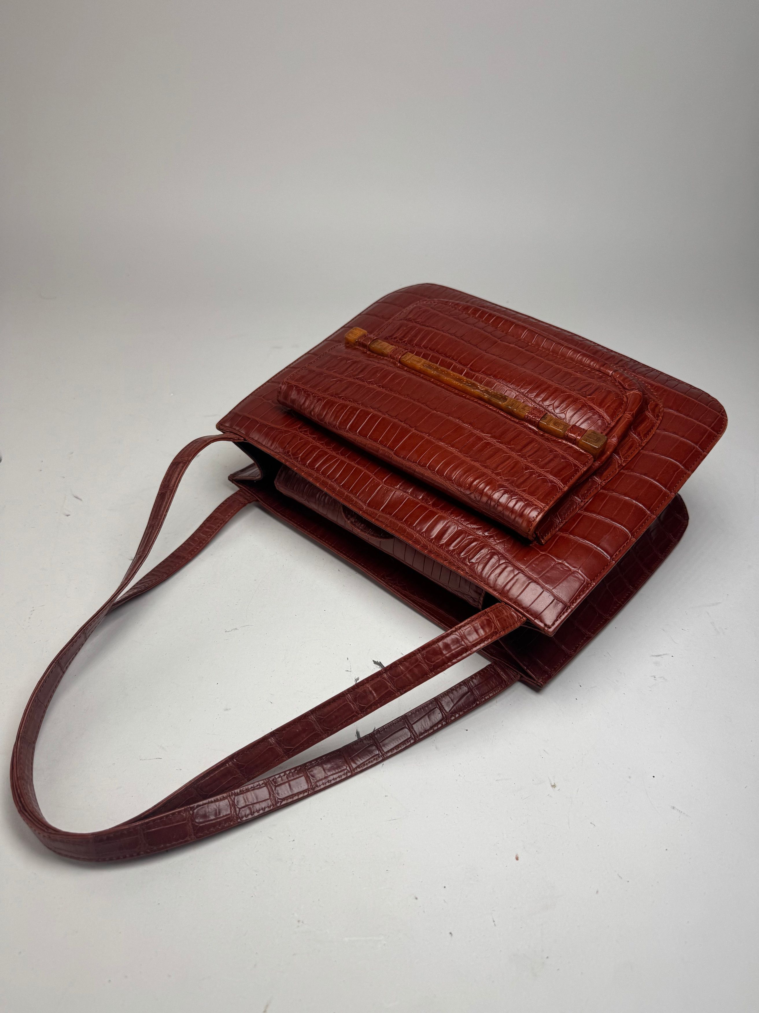 Givenchy Vintage crocodile emblossed Patent Leather bag brown Size ONE SIZE - 8 Thumbnail