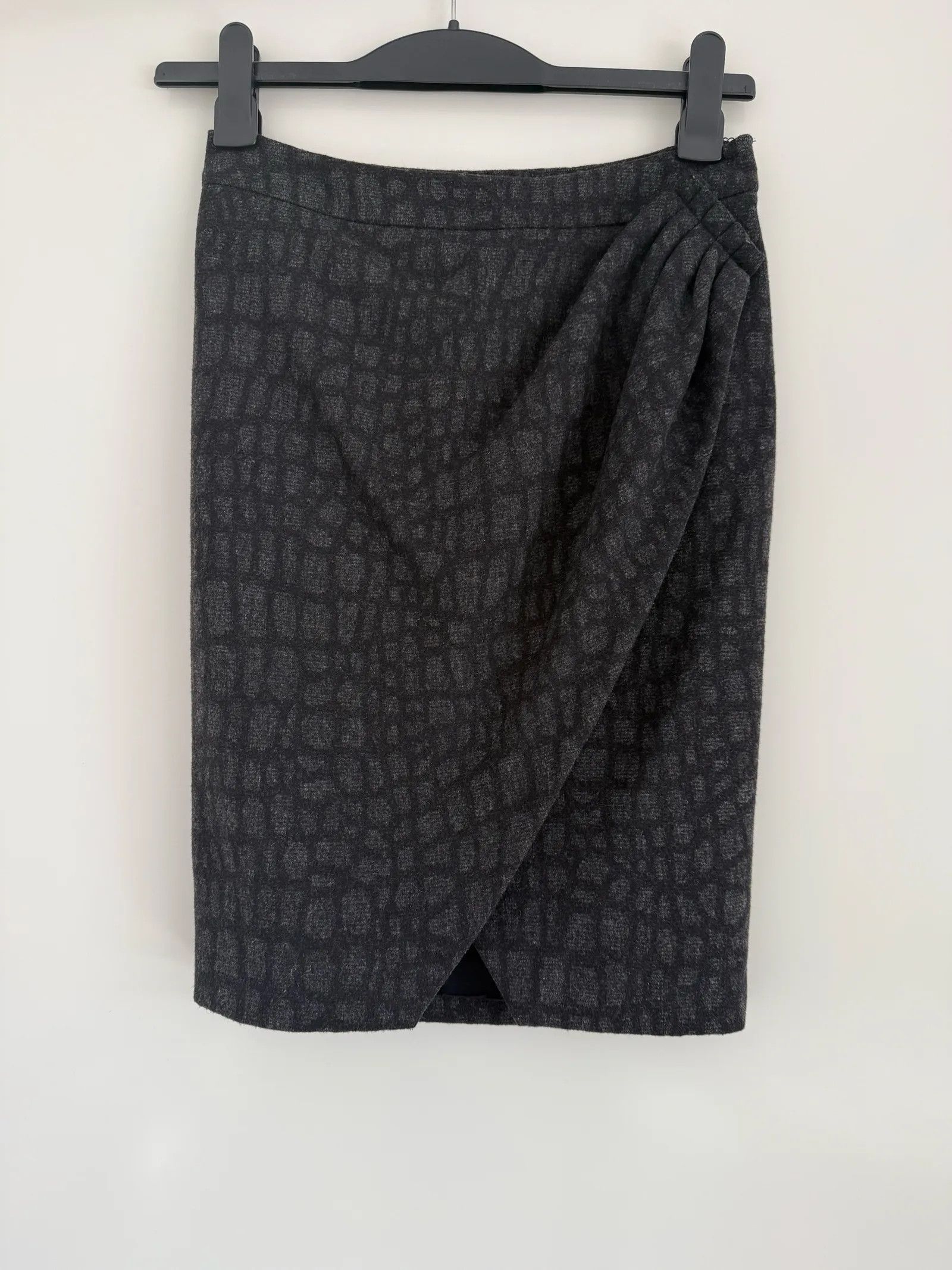 Karen Millen Karen Millen Skirt Size 25" / US 0 / IT 36 - 6 Thumbnail