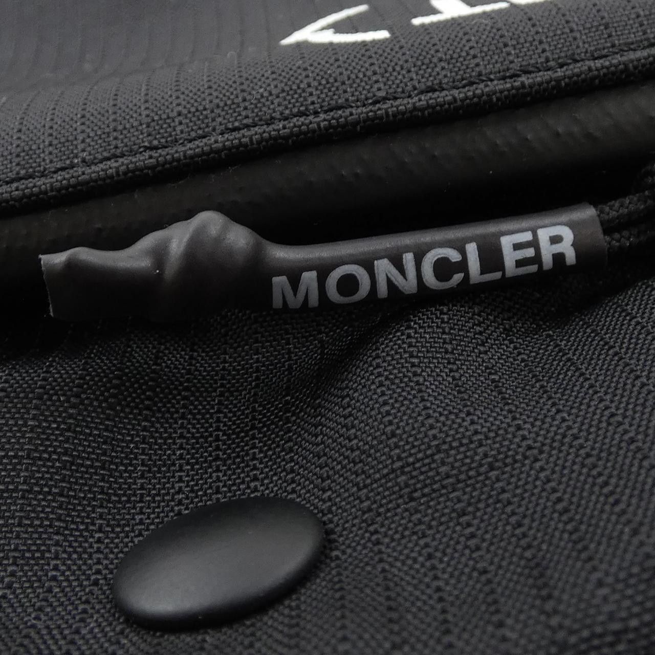 Moncler Moncler Moncler Genius Bag Others Crossbody Bag 2471 DUTY FREE for USA Size ONE SIZE - 5 Thumbnail
