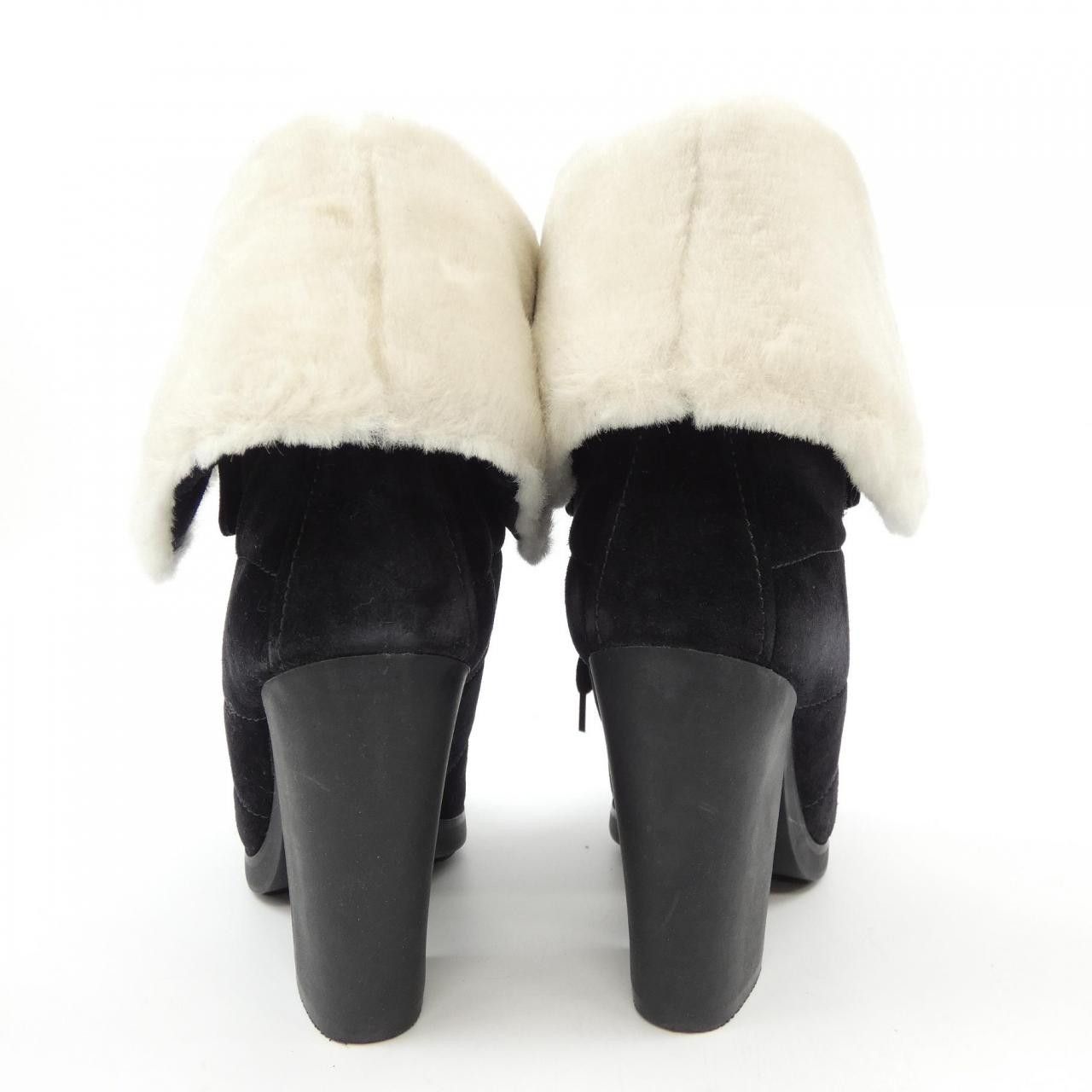 Prada Prada Prada Shearling Boots Natural Material Shoes DUTY FREE for USA Size ONE SIZE - 5 Thumbnail