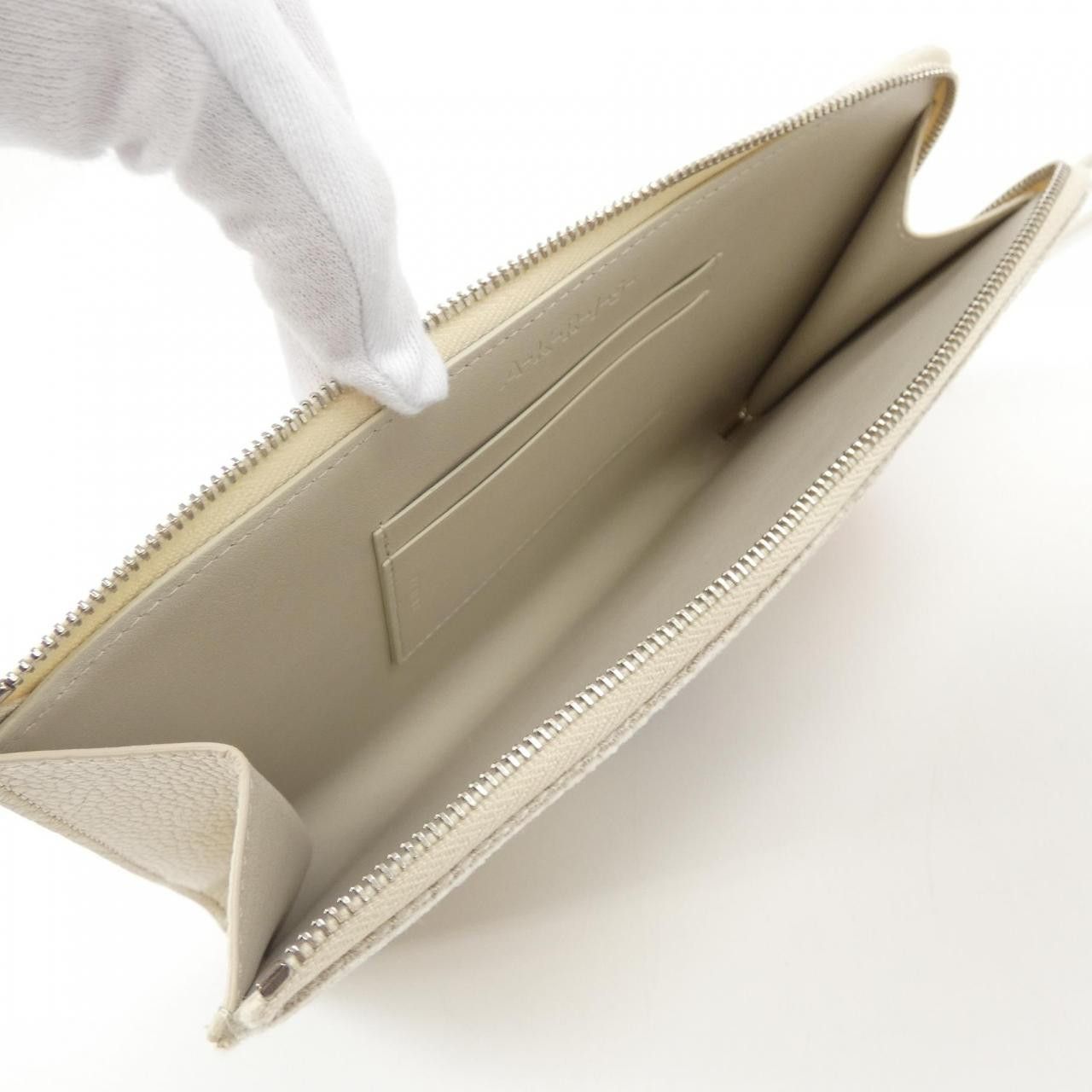 Other Other Akris Bag Others Clutch Bag DUTY FREE for USA Size ONE SIZE - 6 Thumbnail