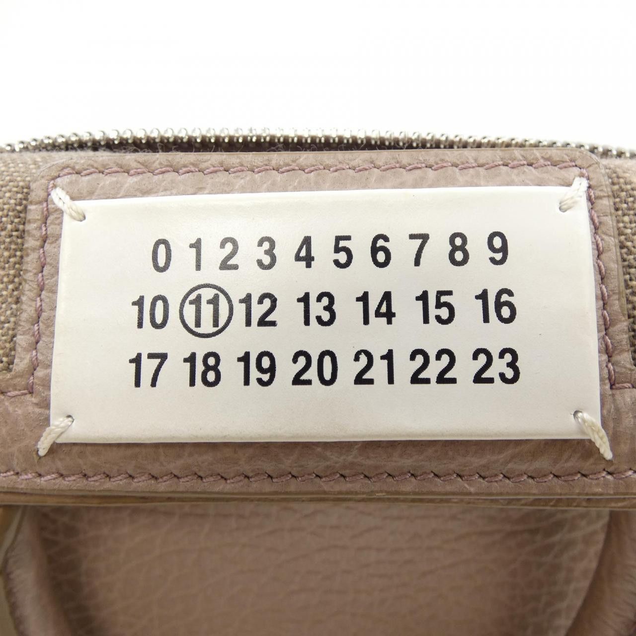 Maison Margiela Maison Martin Margiela Maison Margiela S56WG0081 Bag Others Crossbody Bag S56WG0081 DUTY FREE for USA Size ONE SIZE - 5 Thumbnail