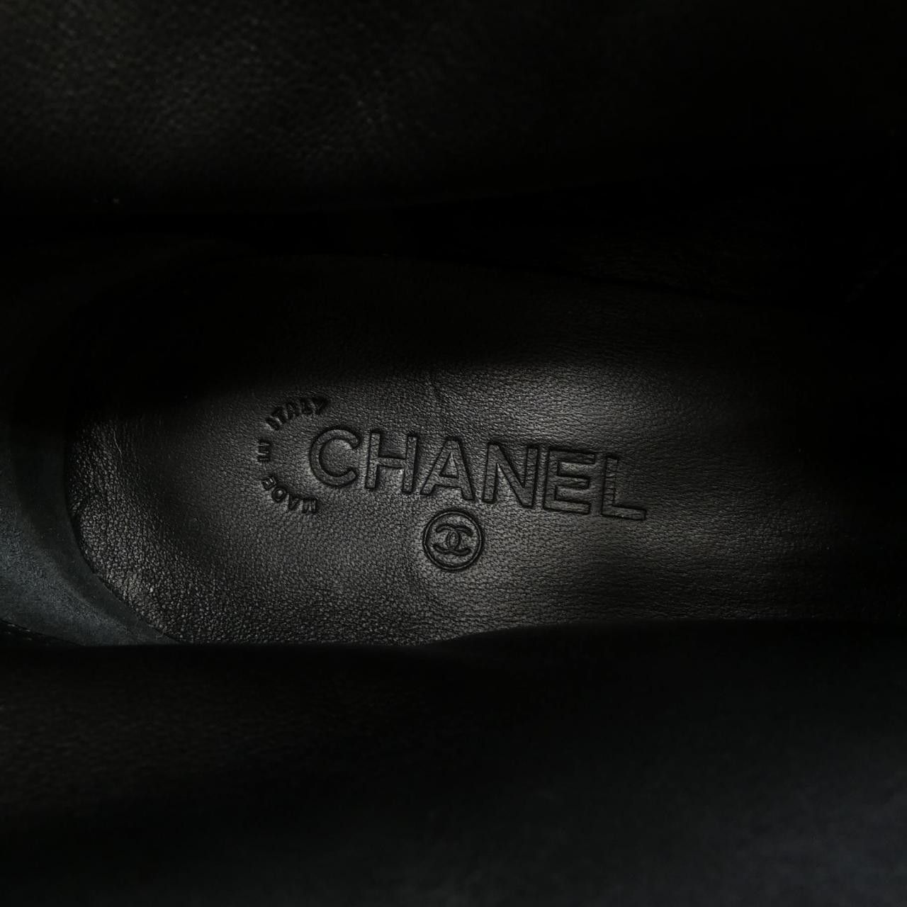 Chanel Chanel Chanel G45183B13923 Fabric Patent Calfskin Imitation Pearl Boots Others Shoes G45183B13923 DUTY FREE for USA Size ONE SIZE - 6 Thumbnail