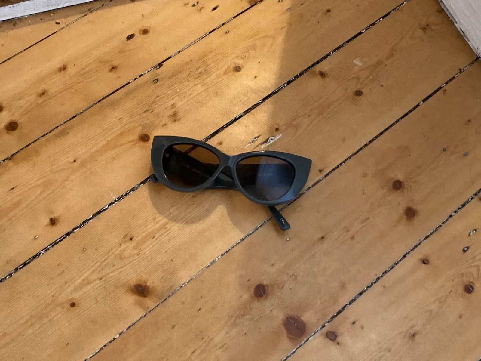 Le Specs Le Specs Cat eye Sunglasses Size ONE SIZE - 3 Thumbnail