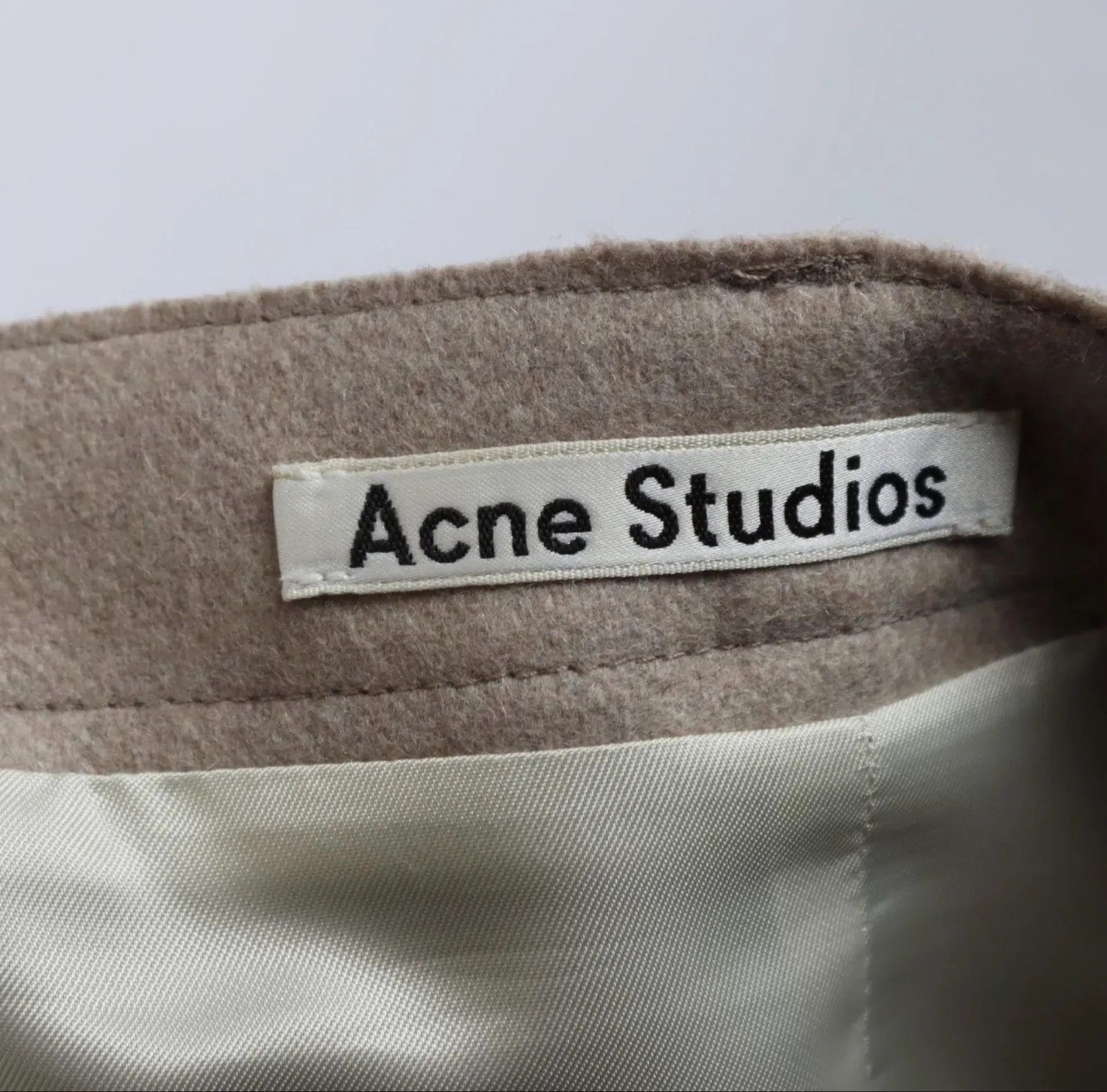 Acne Studios Acne Studios Glide Paw14 Skirt Size 28" / US 6 / IT 42 - 2 Thumbnail