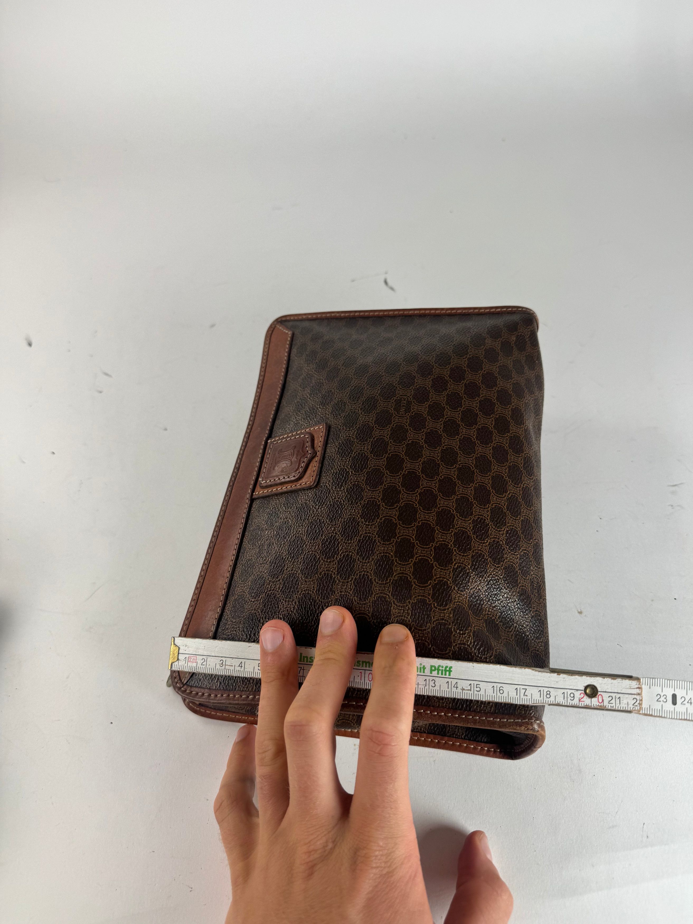Celine Vintage Triomphe Monogram Leather Clutch Brown Size ONE SIZE - 12 Thumbnail