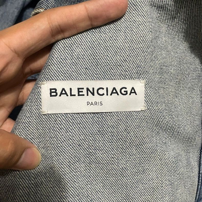 Balenciaga Balenciaga Embroidered Logo Denim Jacket - dmc Size US S / EU 44-46 / 1 - 5 Thumbnail