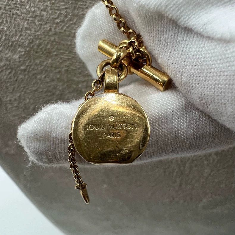 Louis Vuitton Louis Vuitton Gold Small Disk Necklace - dmc Size ONE SIZE - 7 Thumbnail