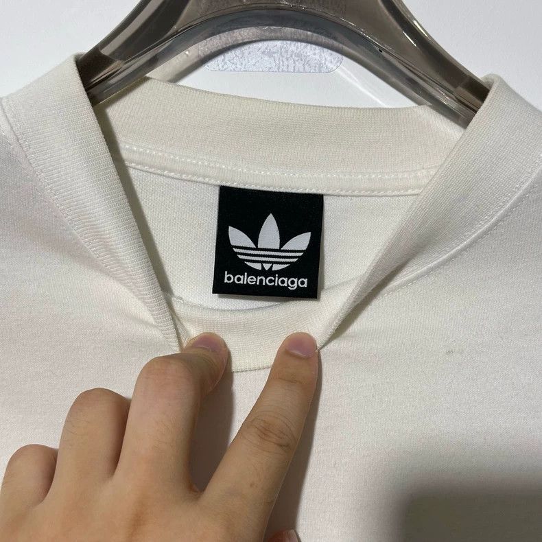 Balenciaga Balenciaga adidas White Logo Short Sleeve - dmc Size US XXL / EU 58 / 5 - 3 Thumbnail