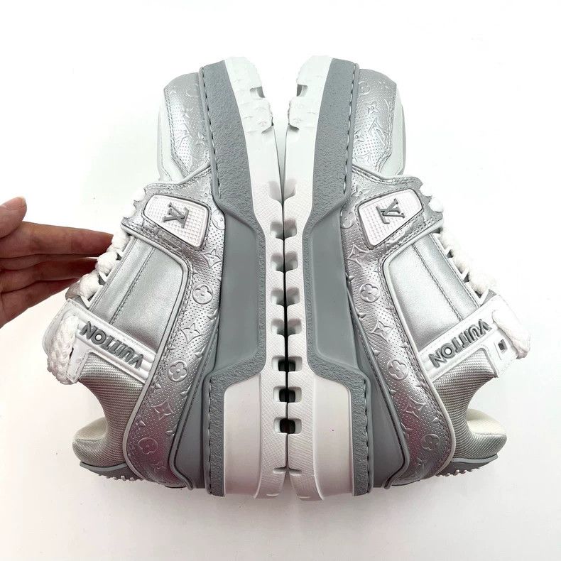 Louis Vuitton Louis Vuitton Trainer Maxi Sneakers - dmc Size US 5.5 / EU 38 - 6 Thumbnail