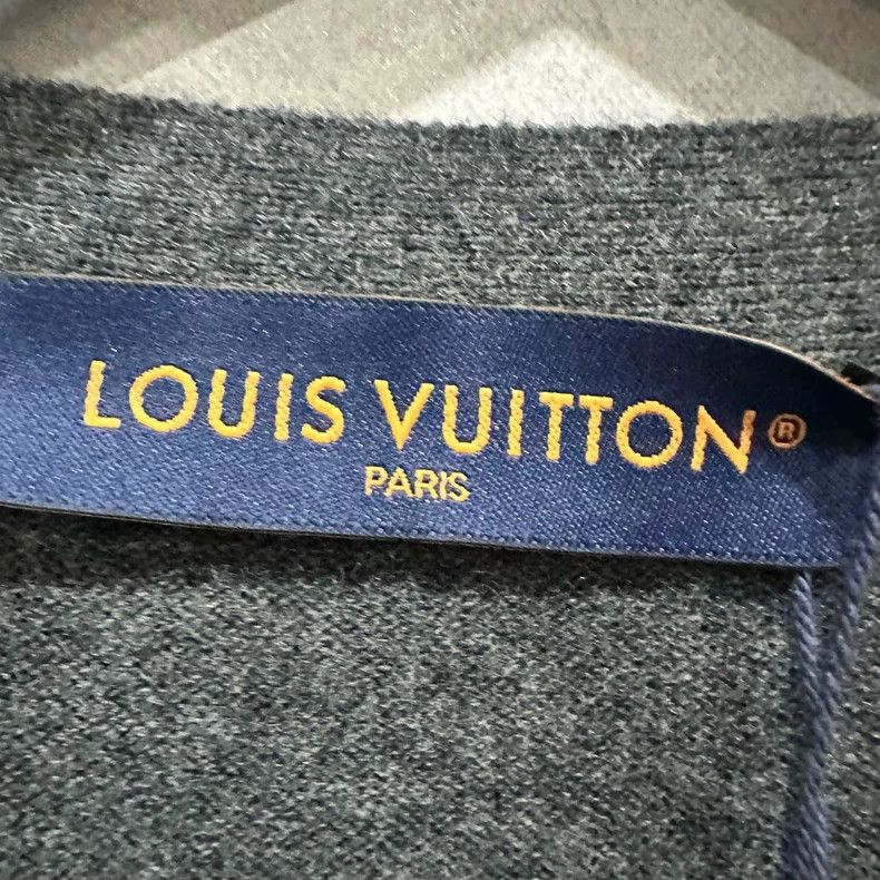 Louis Vuitton Louis Vuitton Gray Monogram Cardigan - dmc Size US M / EU 48-50 / 2 - 4 Thumbnail