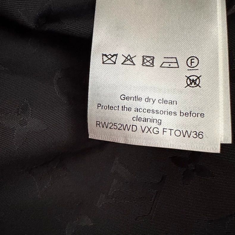 Louis Vuitton Louis Vuitton Black Short Jacket 36 - dmc Size US M / EU 48-50 / 2 - 4 Thumbnail