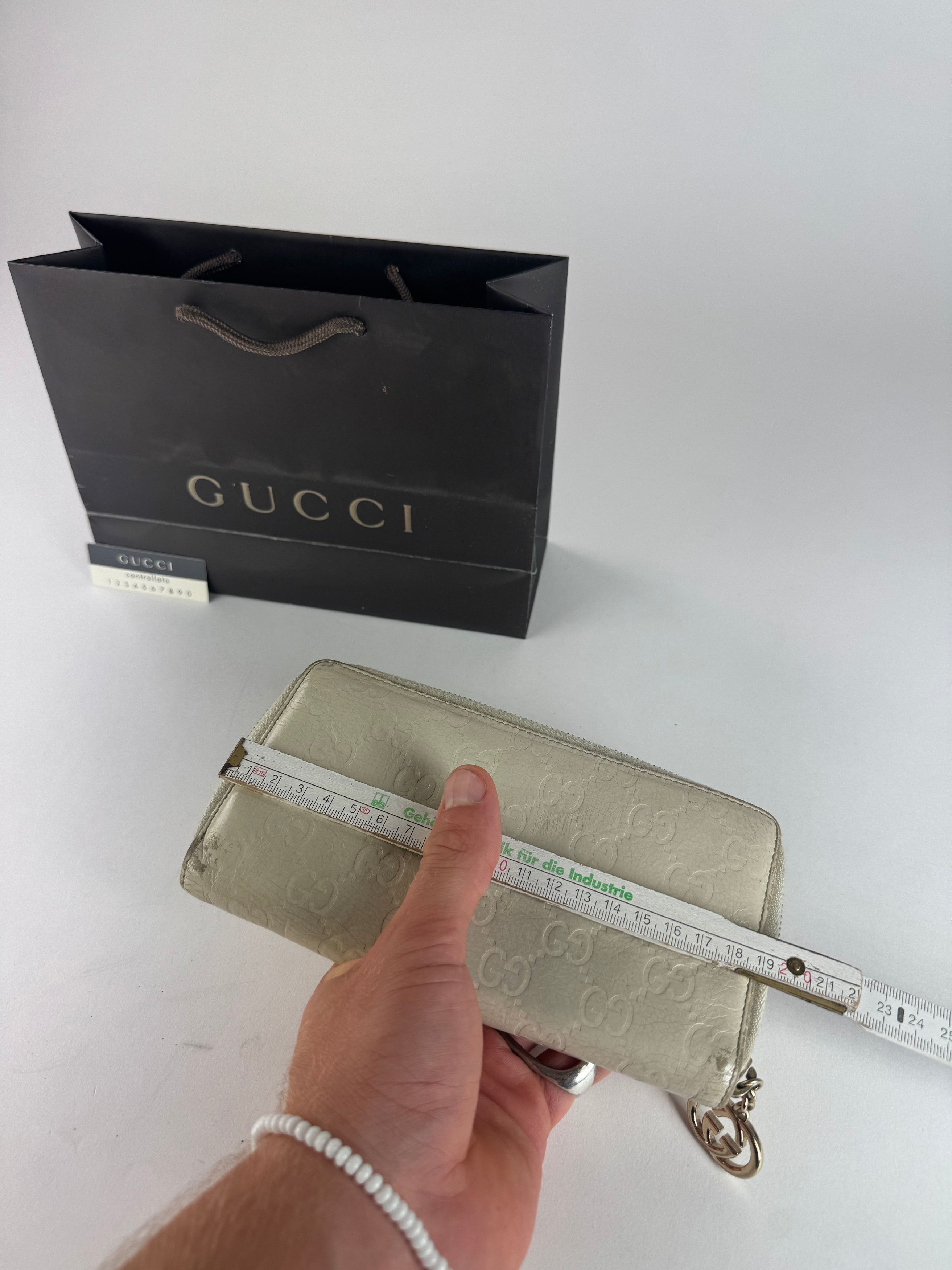 Gucci Vintage Leather Monogram Wallet white Size ONE SIZE - 9 Thumbnail