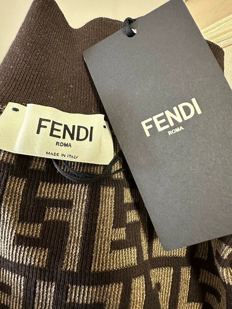 Fendi FENDI FF Monogram Turtleneck Sweater - dmc Size US M / EU 48-50 / 2 - 3 Thumbnail