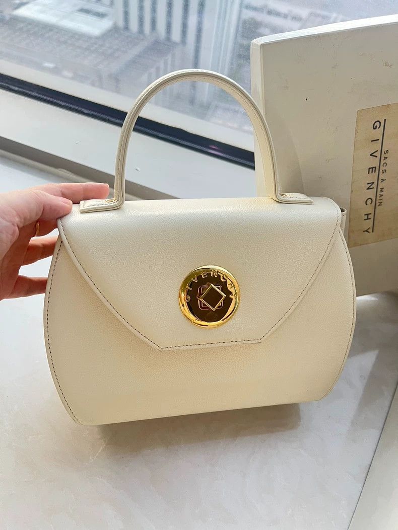 Givenchy Givenchy White Leather Handbag - dmc Size ONE SIZE - 2 Thumbnail