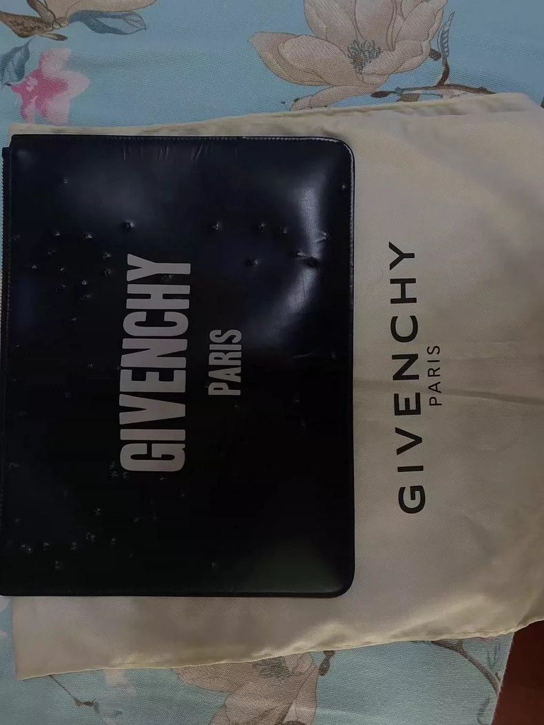 Givenchy Givenchy Limited Perforated Clutch Bag - dmc Size ONE SIZE - 4 Thumbnail
