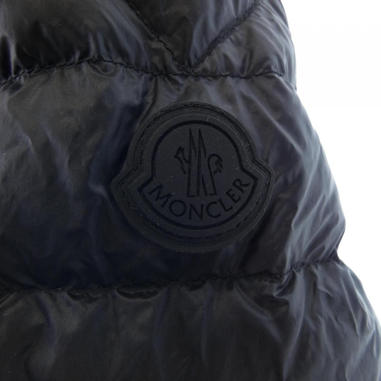 Moncler Moncler Moncler LAURENCE Down Jacket Others Outerwear LAURENCE DUTY FREE for USA Size ONE SIZE - 9 Thumbnail