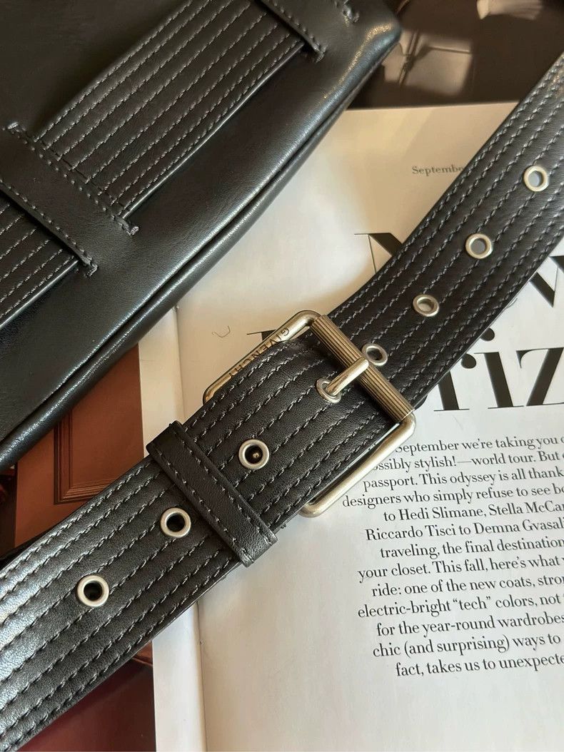 Givenchy Givenchy Tag Series Black Fanny Pack - dmc Size ONE SIZE - 6 Thumbnail