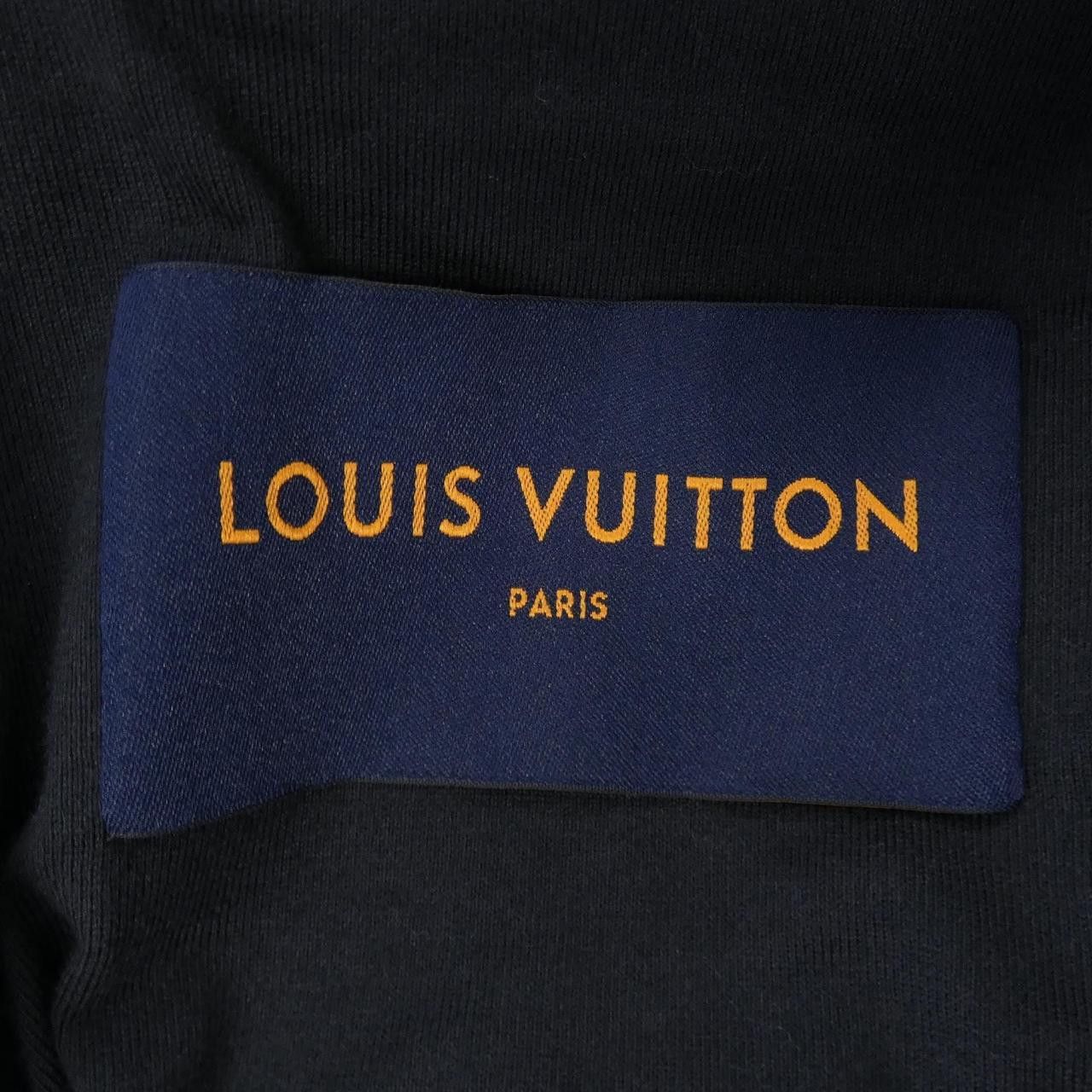 Louis Vuitton Louis Vuitton Louis Vuitton Jacket Others Outerwear HOY15WSQ9 DUTY FREE for USA Size ONE SIZE - 4 Thumbnail