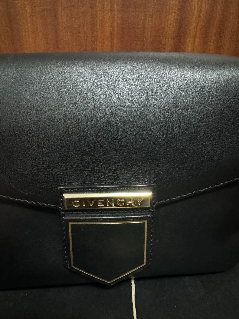 Givenchy Givenchy Black Leather Crossbody Bag - dmc Size ONE SIZE - 2 Thumbnail