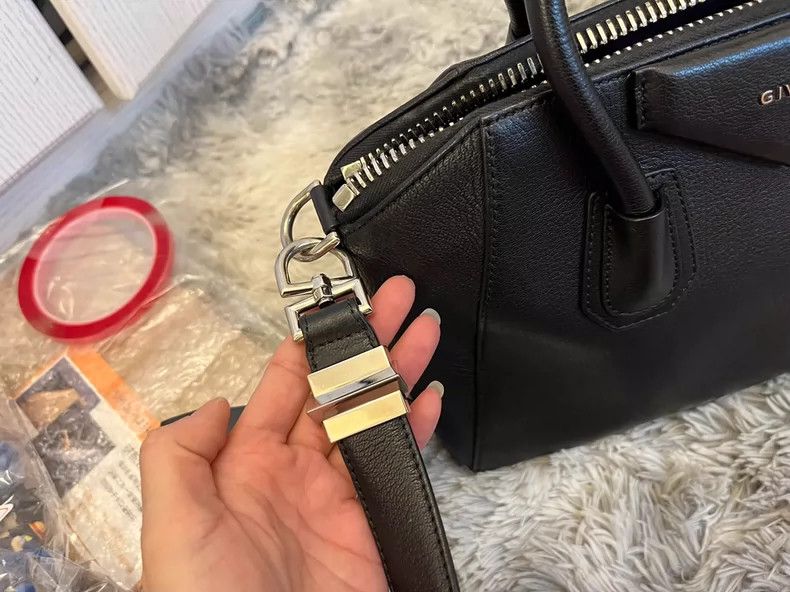 Givenchy GIVENCHY Antigona Leather Handbag - dmc Size ONE SIZE - 4 Thumbnail