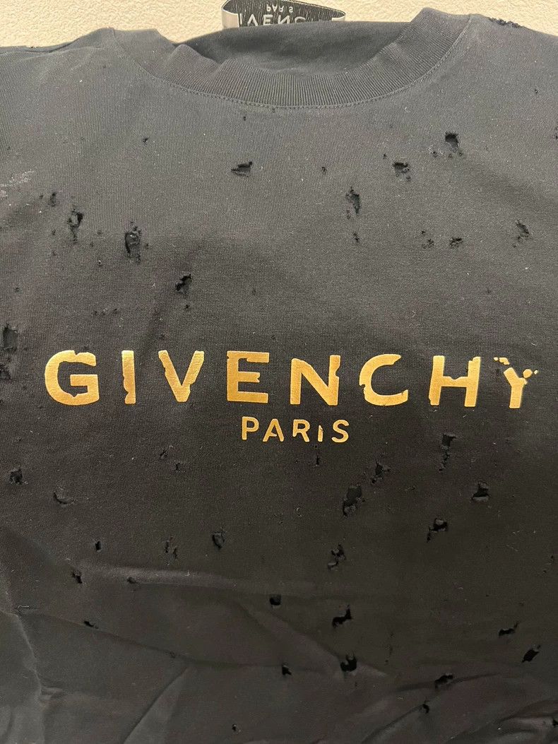 Givenchy Givenchy Distressed Gold Print Black T-shirt - dmc Size US XS / EU 42 / 0 - 4 Thumbnail