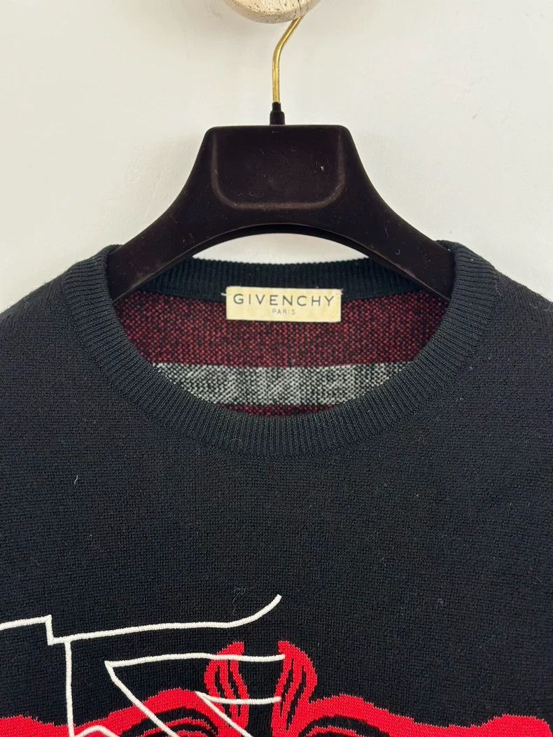 Givenchy Givenchy Black Embroidered Sweater XS - dmc Size US XS / EU 42 / 0 - 3 Thumbnail
