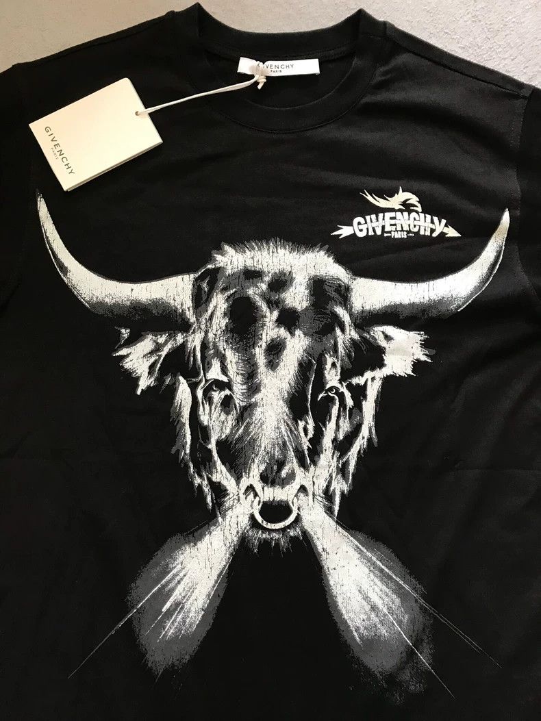Givenchy Givenchy GVC Short Sleeve T-shirt - dmc Size US M / EU 48-50 / 2 - 10 Thumbnail