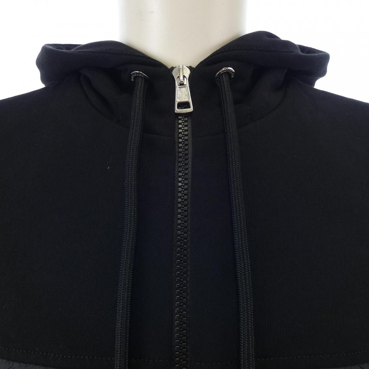 Moncler Moncler Moncler Down Jacket Others Outerwear 20918G51000 DUTY FREE for USA Size ONE SIZE - 6 Thumbnail