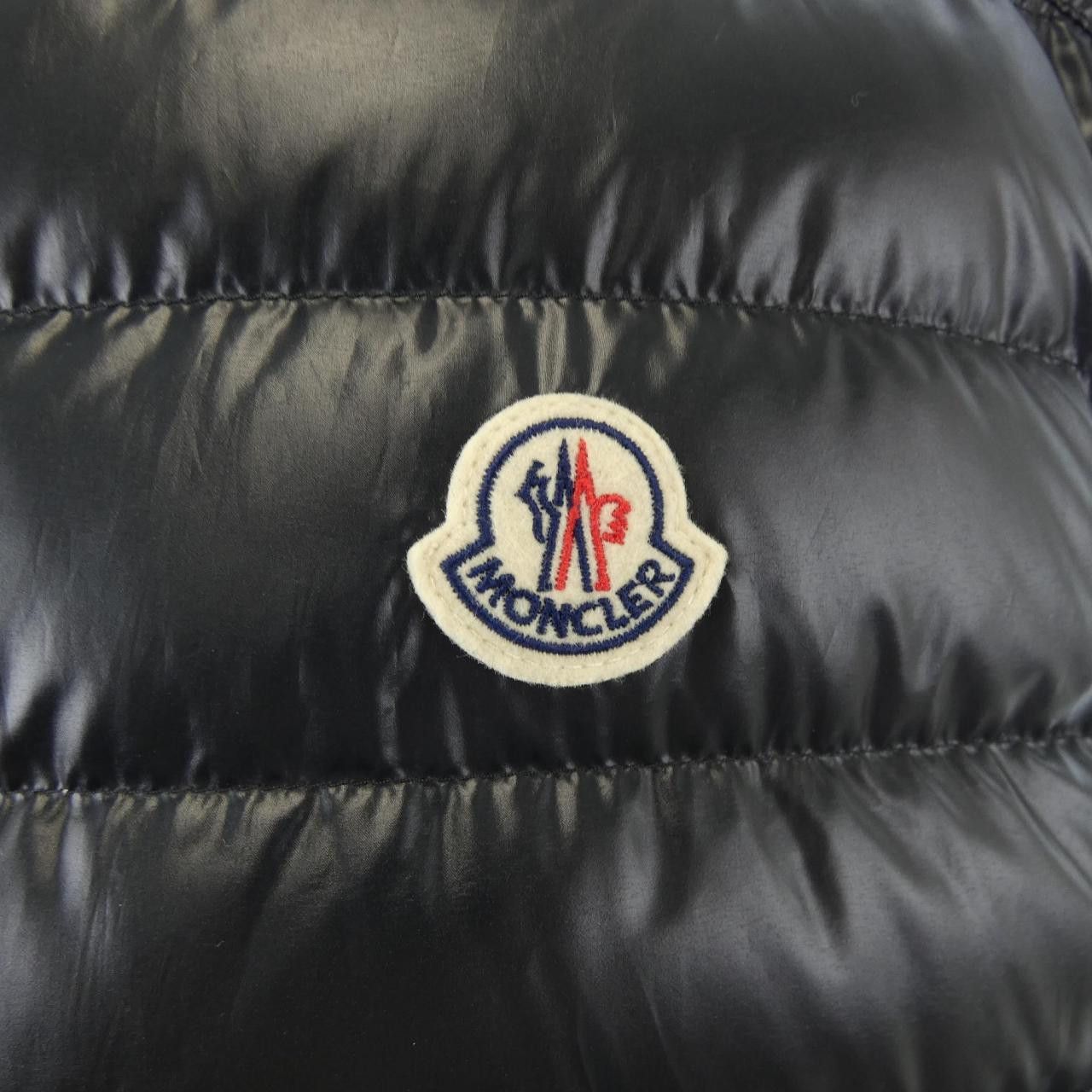 Moncler Moncler Moncler CLAI Down Vest Others Outerwear CLAI DUTY FREE for USA Size ONE SIZE - 8 Thumbnail