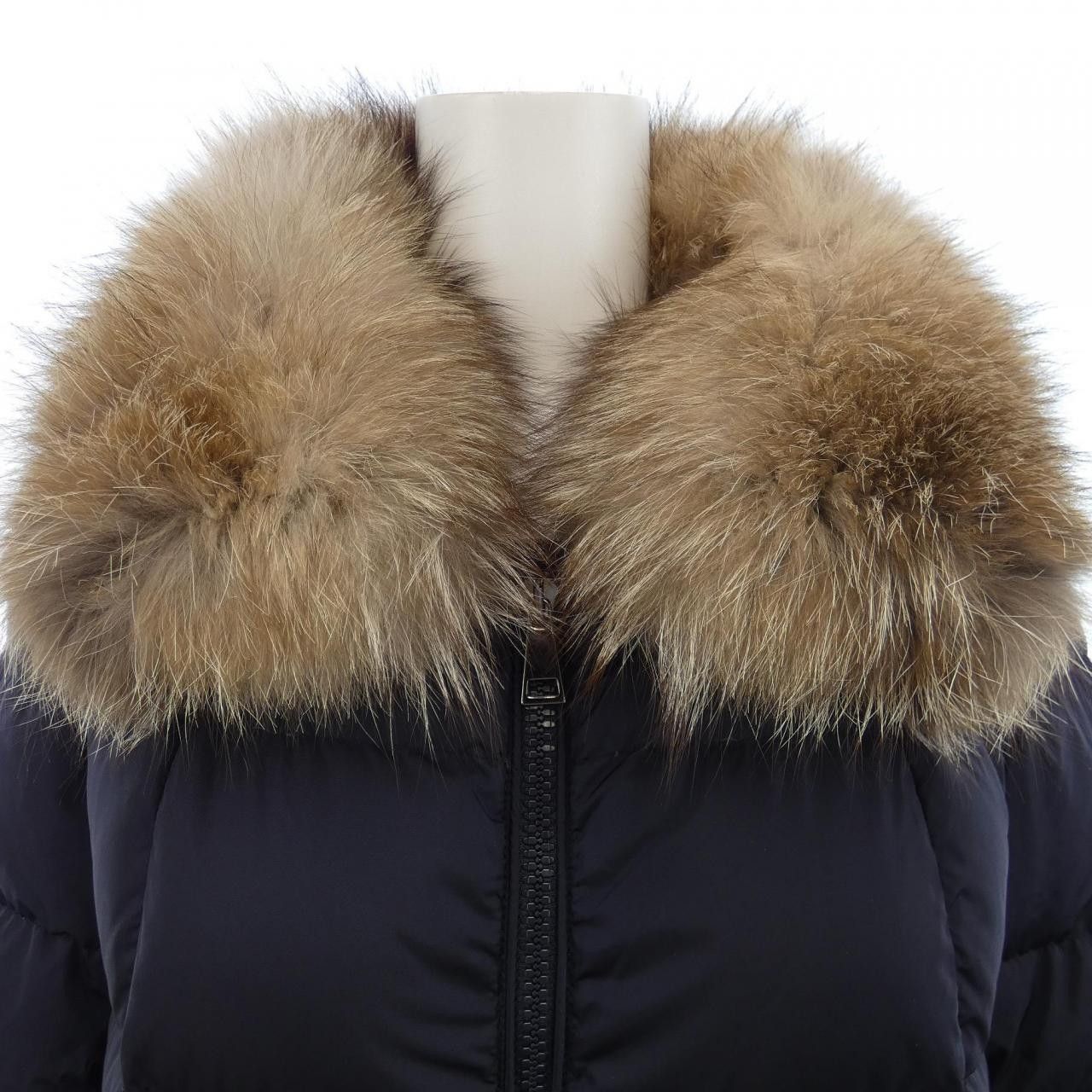 Moncler Moncler Moncler HIRONDELLE Fox Down Coat Natural Material Outerwear HIRONDELLE DUTY FREE for USA Size ONE SIZE - 6 Thumbnail