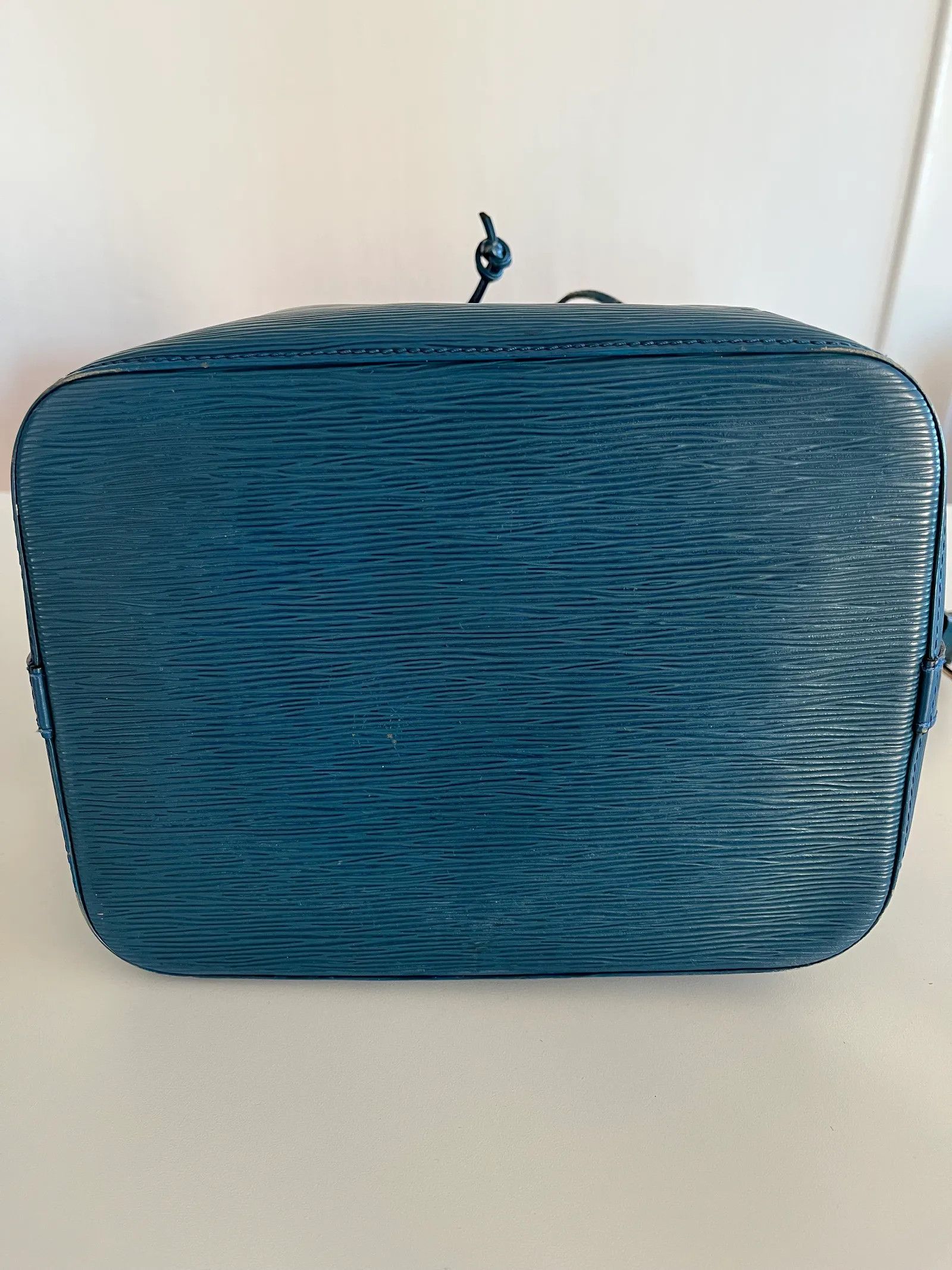 Louis Vuitton Louis Vuitton Noe pm petit Bucket Bag Size ONE SIZE - 4 Thumbnail
