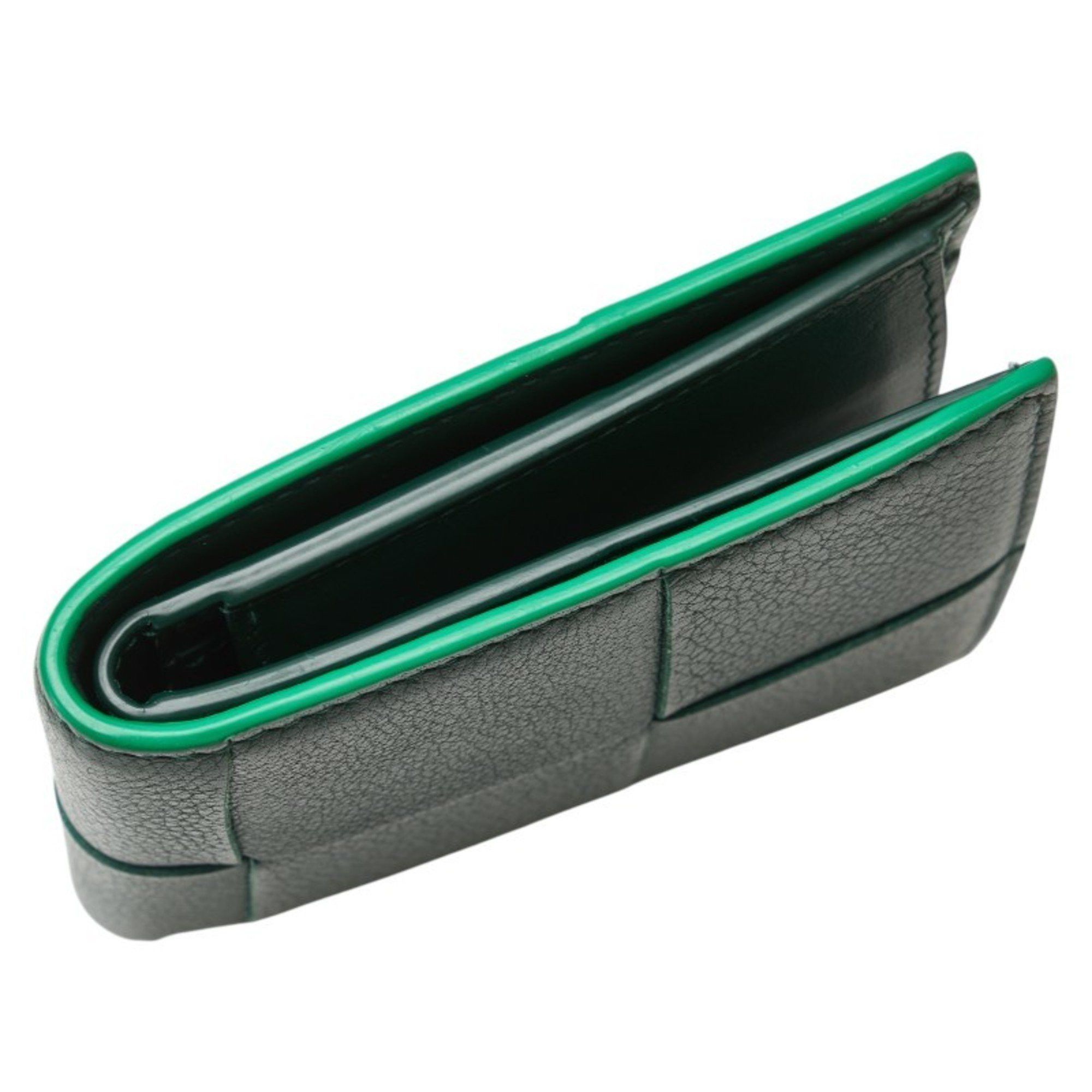 Bottega Veneta Bottega Veneta Maxi Intrecciato Cassette Bi-fold Wallet in Emerald Green Leather for Women Size ONE SIZE - 4 Thumbnail