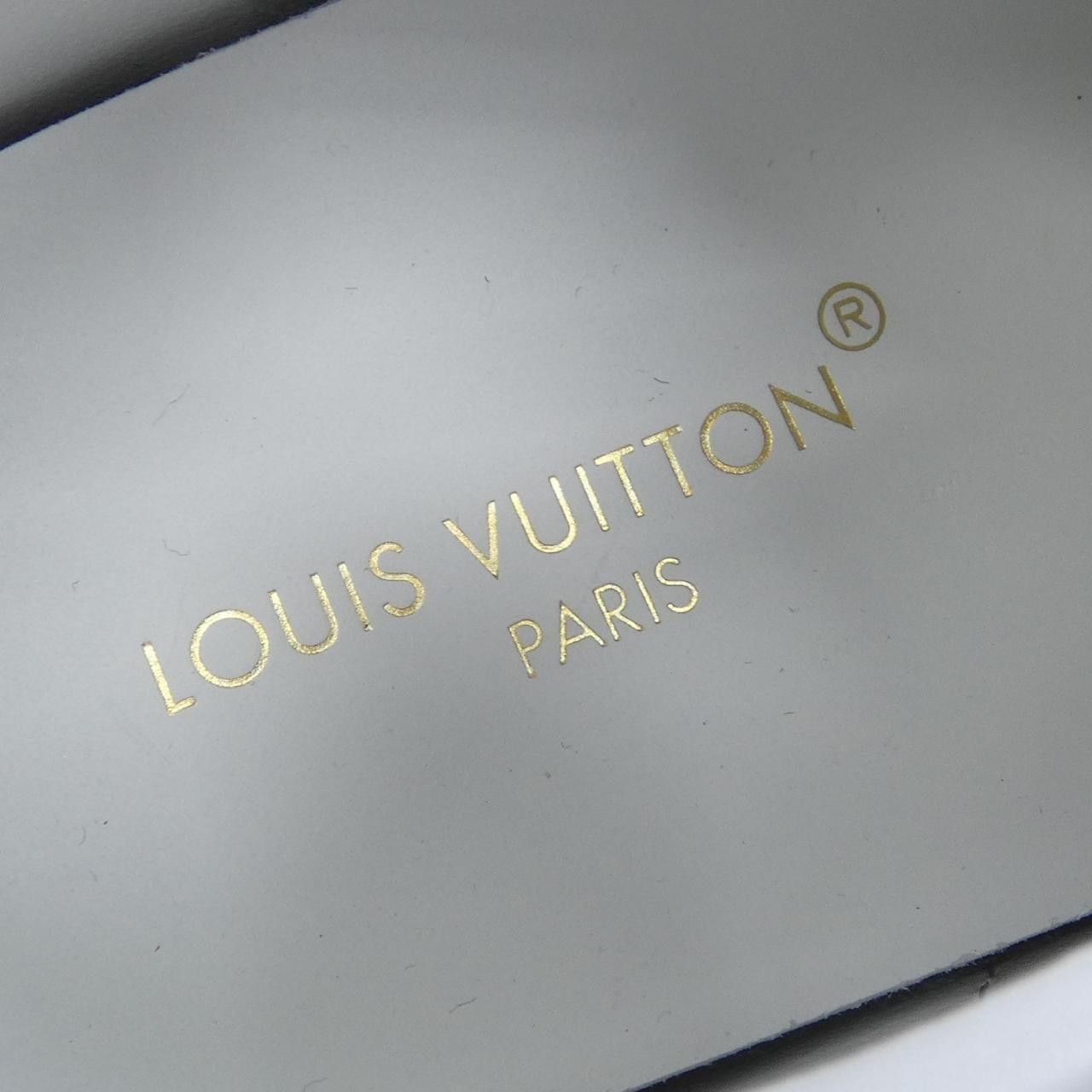 Louis Vuitton Louis Vuitton Time Out Line Suede Calf Sneaker Suede Shoes DUTY FREE for USA