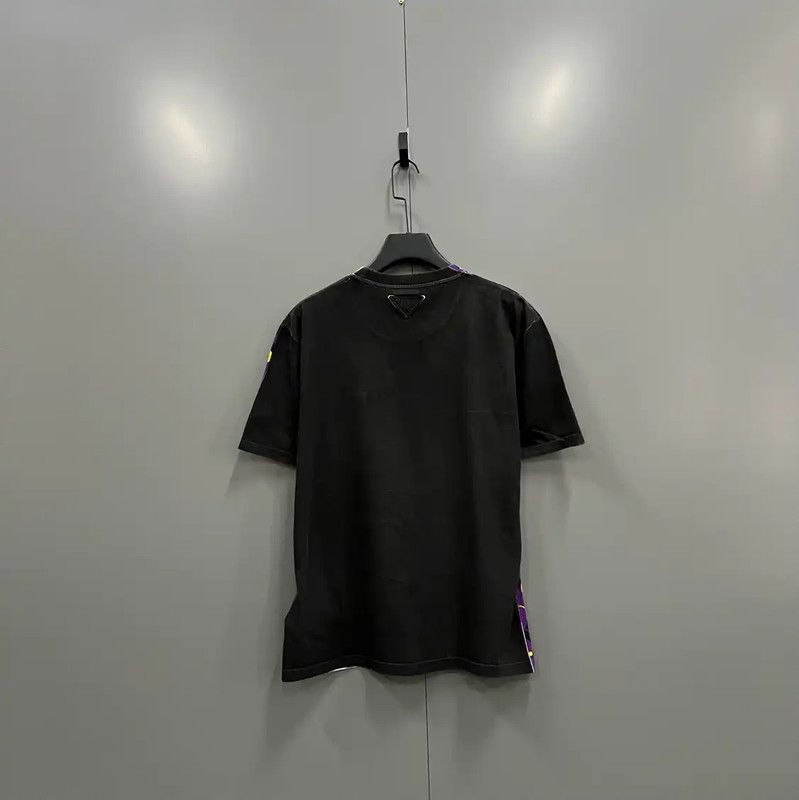 Prada Prada Colorful Short Sleeve Cotton T-Shirt Size US L / EU 52-54 / 3 - 2 Thumbnail
