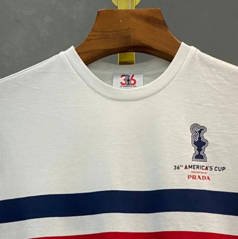 Prada Prada Men's White T-Shirt with Stripes Size US L / EU 52-54 / 3 - 4 Thumbnail