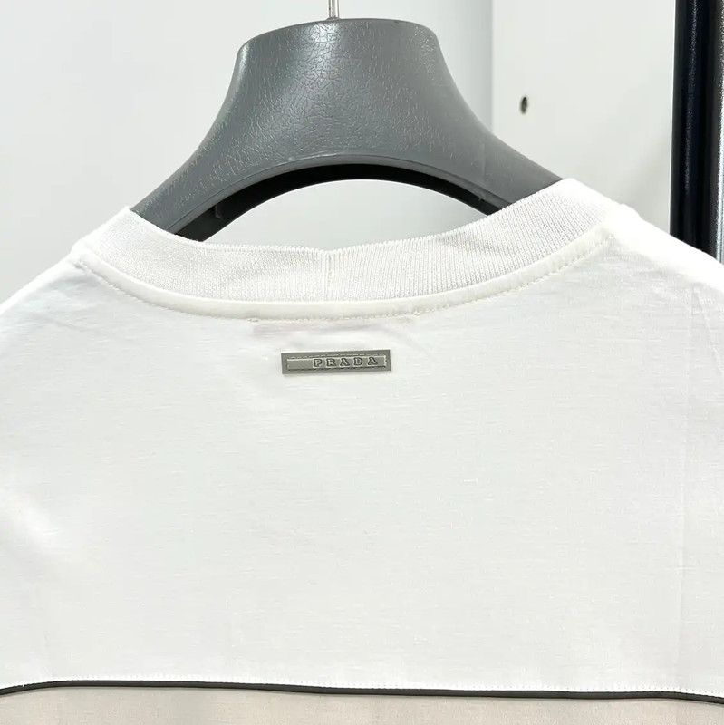 Prada Prada Men's Summer Colorblock Cotton T-Shirt Size US M / EU 48-50 / 2 - 5 Thumbnail