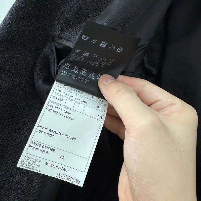 Prada Prada Black Wool Long Sleeve Coat Size US S / EU 44-46 / 1 - 4 Thumbnail