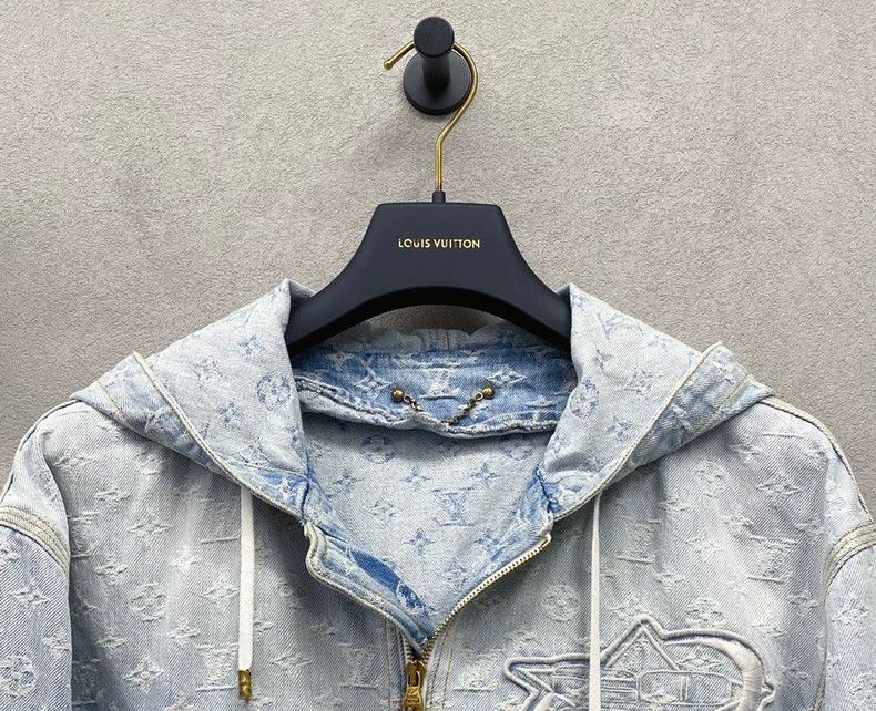 Louis Vuitton LV x NBA Blue Jacket (Size 44) - dmc Size US S / EU 44-46 / 1 - 4 Thumbnail