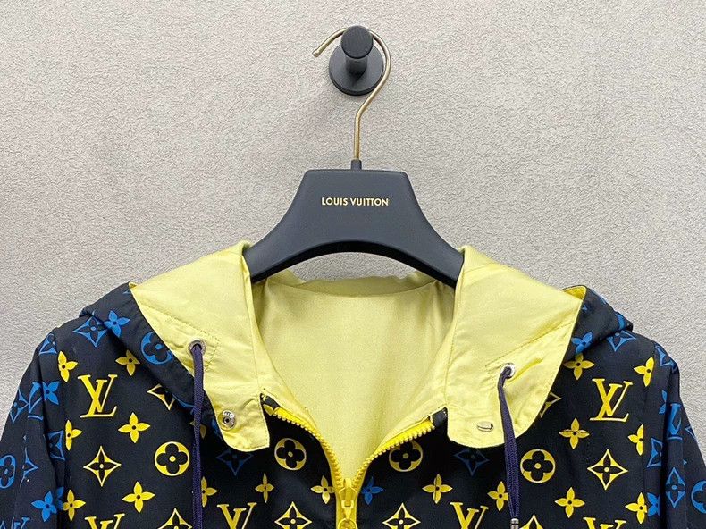 Louis Vuitton LV Printed Logo Gradient Jacket - dmc Size US S / EU 44-46 / 1 - 4 Thumbnail
