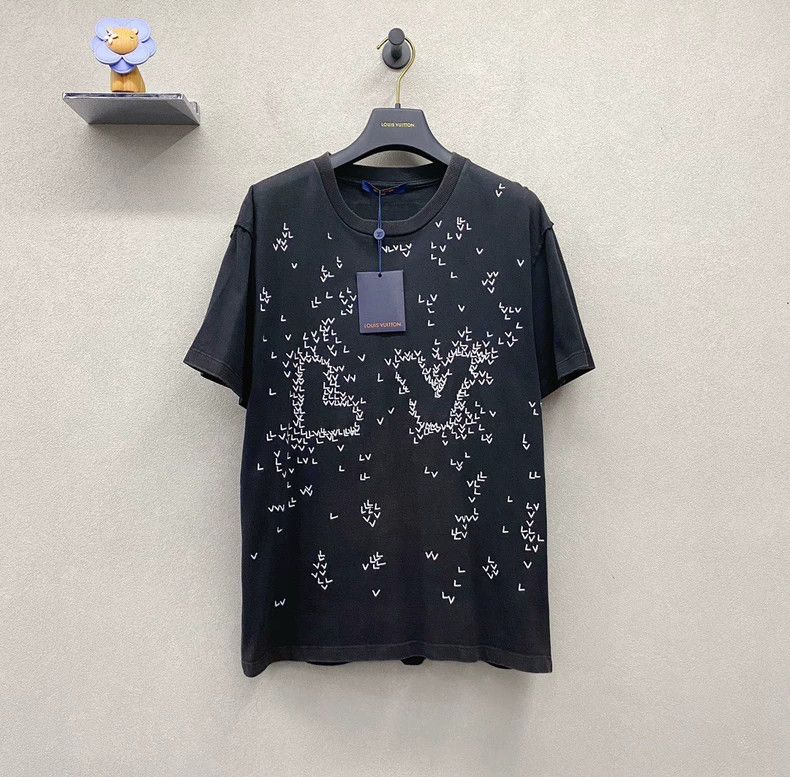 Louis Vuitton Louis Vuitton Black Embroidered T-Shirt - dmc Size US M / EU 48-50 / 2 - 2 Thumbnail