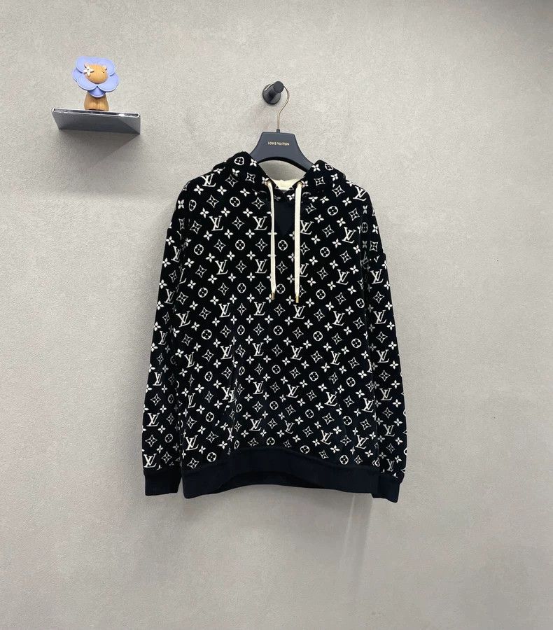 Louis Vuitton Louis Vuitton Logo Black Hoodie - dmc Size US M / EU 48-50 / 2 - 4 Thumbnail