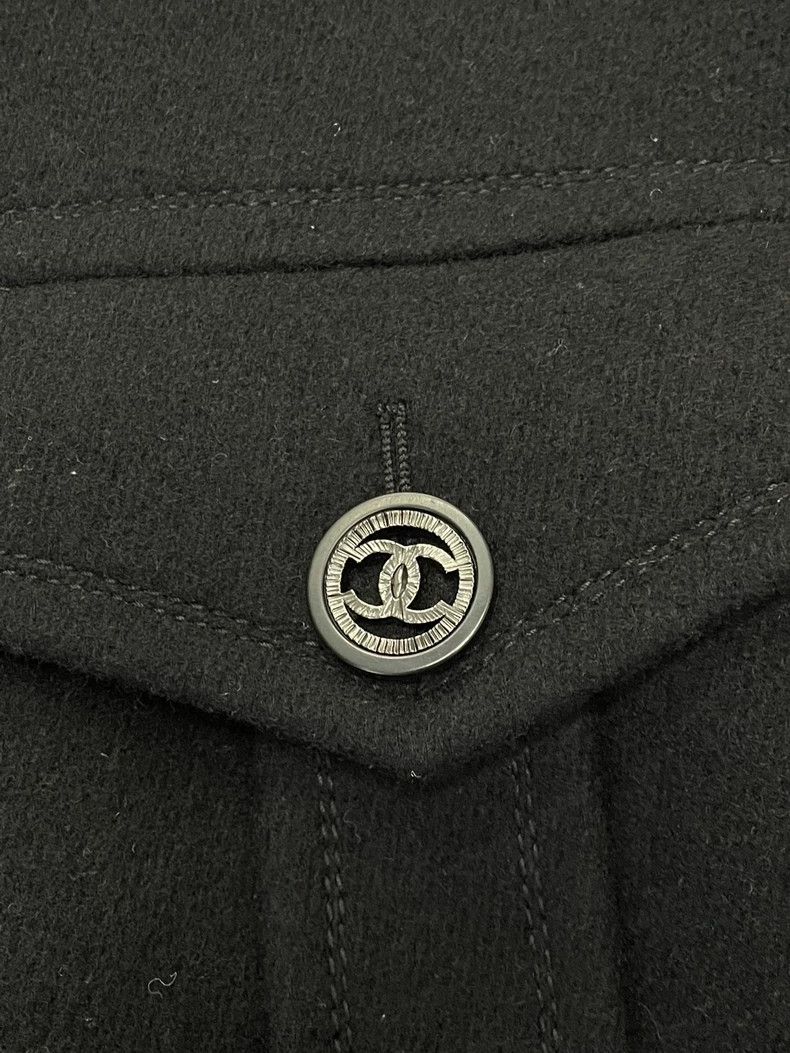 Chanel Chanel Black Wool Coat w/ Red Collar - dmc Size US M / EU 48-50 / 2 - 3 Thumbnail