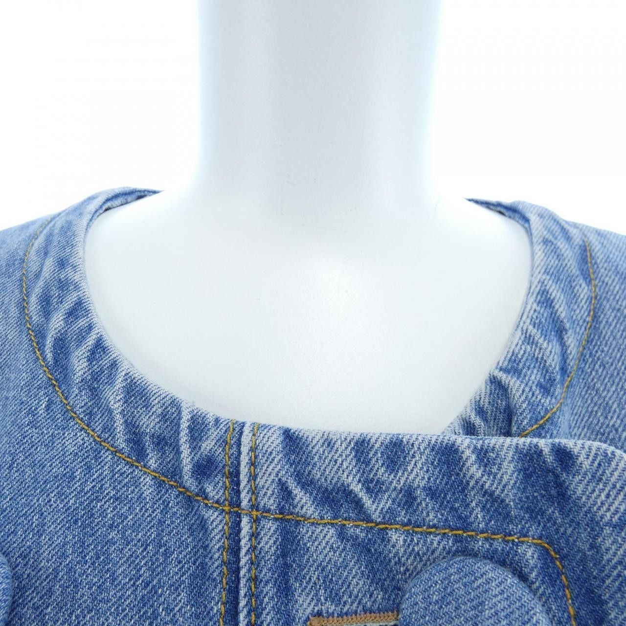 Louis Vuitton Louis Vuitton Louis Vuitton Denim Jacket Denim Outerwear FQVE60EFY DUTY FREE for USA Size ONE SIZE - 5 Thumbnail