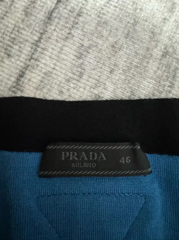 Prada Prada Men's Navy Wool Knit Pullover with Logo Size US M / EU 48-50 / 2 - 3 Thumbnail