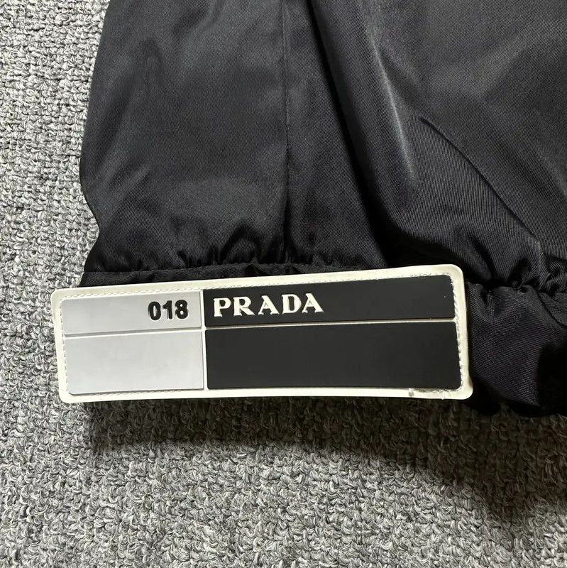 Prada Prada Black Nylon Casual Pants Size US 31 - 2 Thumbnail