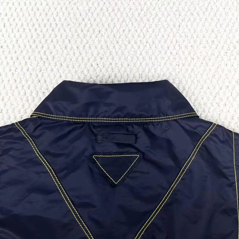 Prada Prada M Black Nylon Long Jacket for Men Size US M / EU 48-50 / 2 - 3 Thumbnail