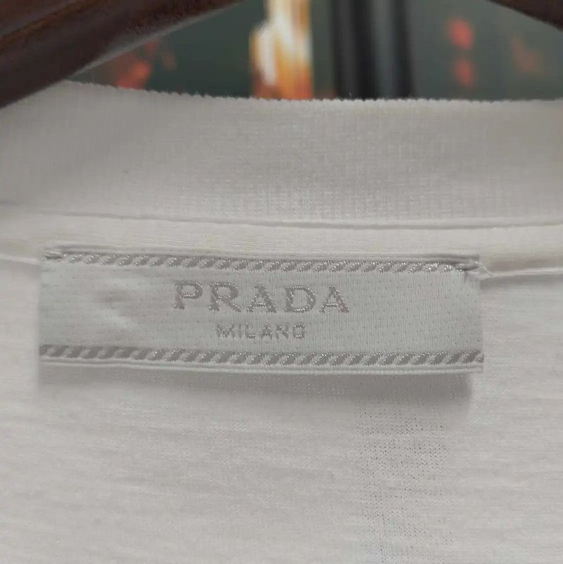 Prada Prada White Cotton Short Sleeve T-Shirt Size US S / EU 44-46 / 1 - 3 Thumbnail