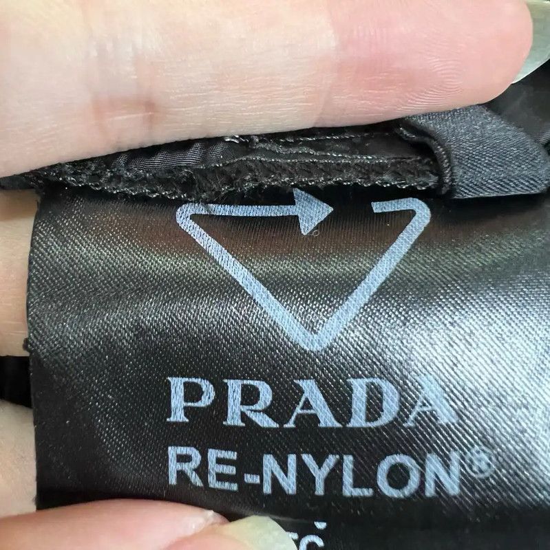 Prada Prada Black Cotton Men's Shorts Size US 26 / EU 42 - 4 Thumbnail