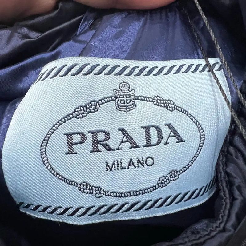 Prada Prada Men's Navy Down Jacket in Size S Size US S / EU 44-46 / 1 - 3 Thumbnail